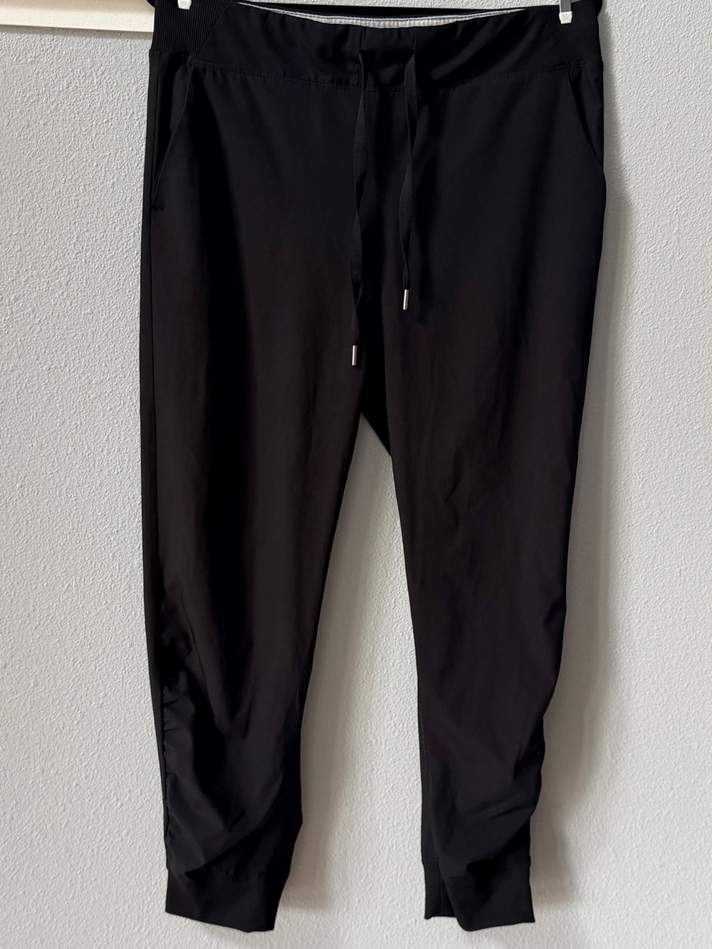 Calvin Klein Performance Black Ruched Crop Joggers L